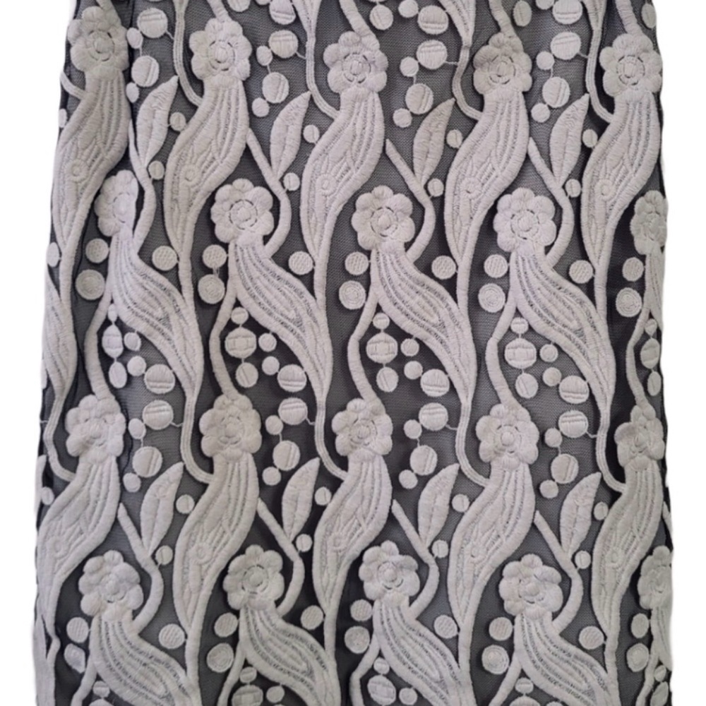 Per Se Black and Cream Floral Pencil Skirt, sz. 4